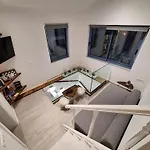 Blue Balcony - Boutique Beachfront With Private Parking Spot