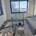 Blue Balcony - Boutique Beachfront With Private Parking Spot ヴィラ ハニア
