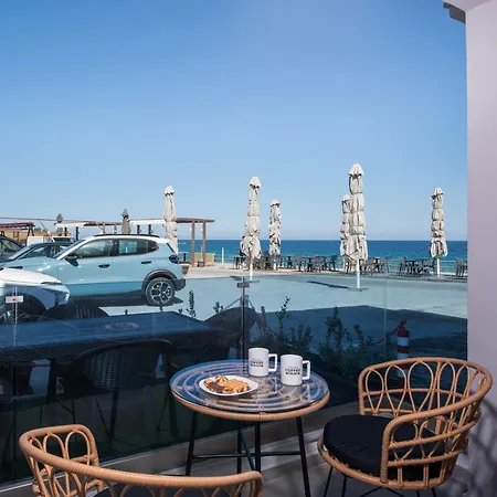 Blue Balcony - Boutique Beachfront With Private Parking Spot La Canea