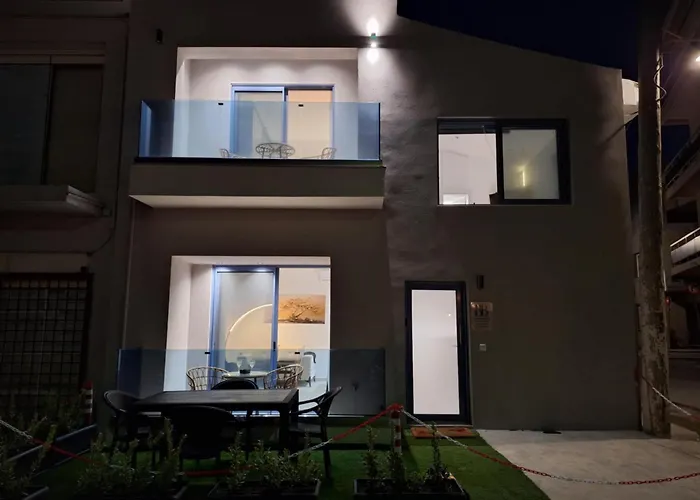 Blue Balcony - Boutique Beachfront With Private Parking Spot * La Canea