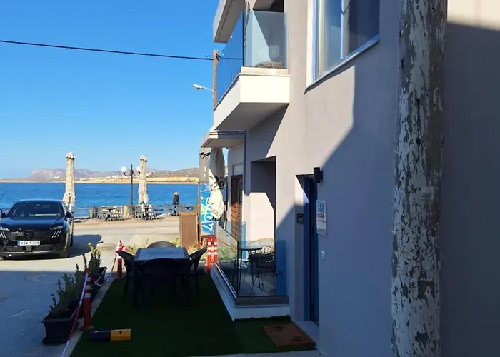 Villa Blue Balcony - Boutique Beachfront With Private Parking Spot La Canea