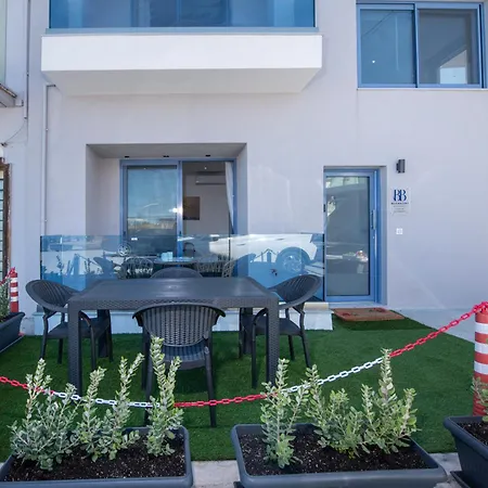 Blue Balcony - Boutique Beachfront With Private Parking Spot Villa *