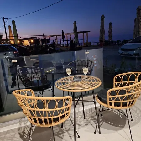 Blue Balcony - Boutique Beachfront With Private Parking Spot Chania (Crete)