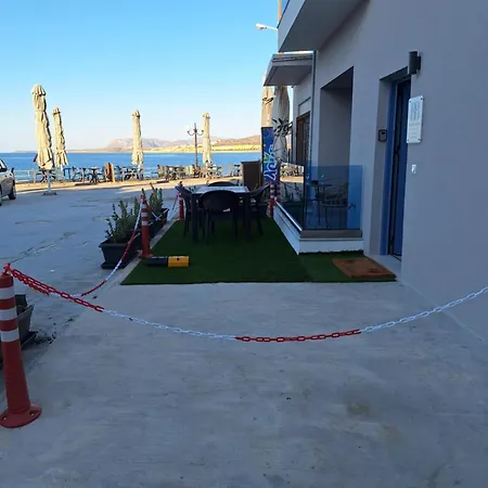 Blue Balcony - Boutique Beachfront With Private Parking Spot Chania (Crete)