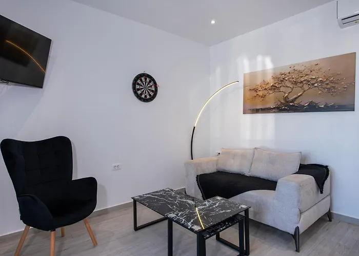 Blue Balcony - Boutique Beachfront With Private Parking Spot * Χανιά