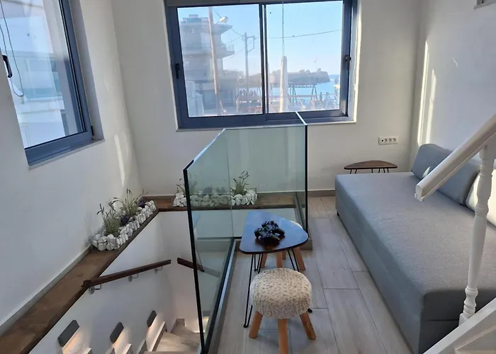 Blue Balcony - Boutique Beachfront With Private Parking Spot Villa Chania (Crete)